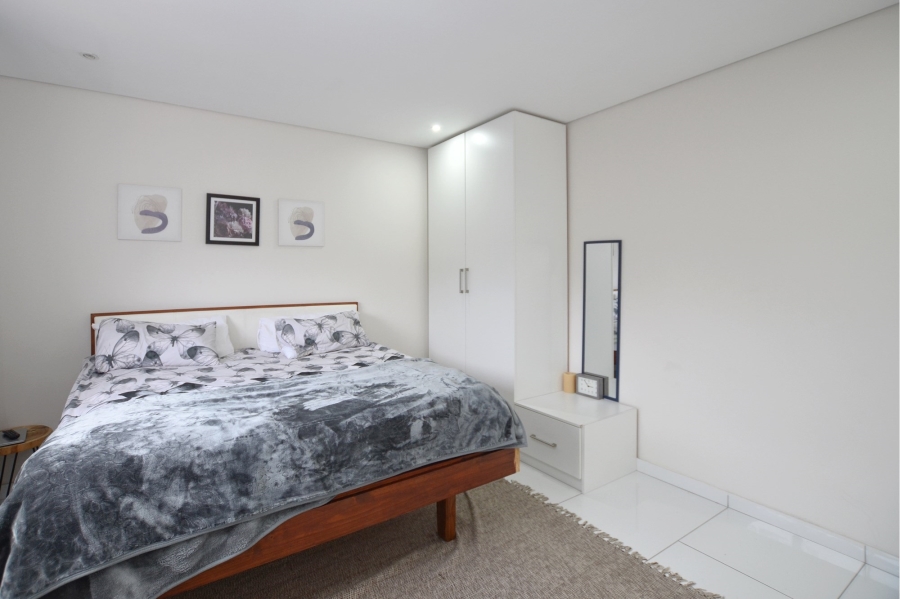 2 Bedroom Property for Sale in Kenridge Western Cape